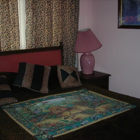 Deer Trail Motel Висконсин Делс Номер фото