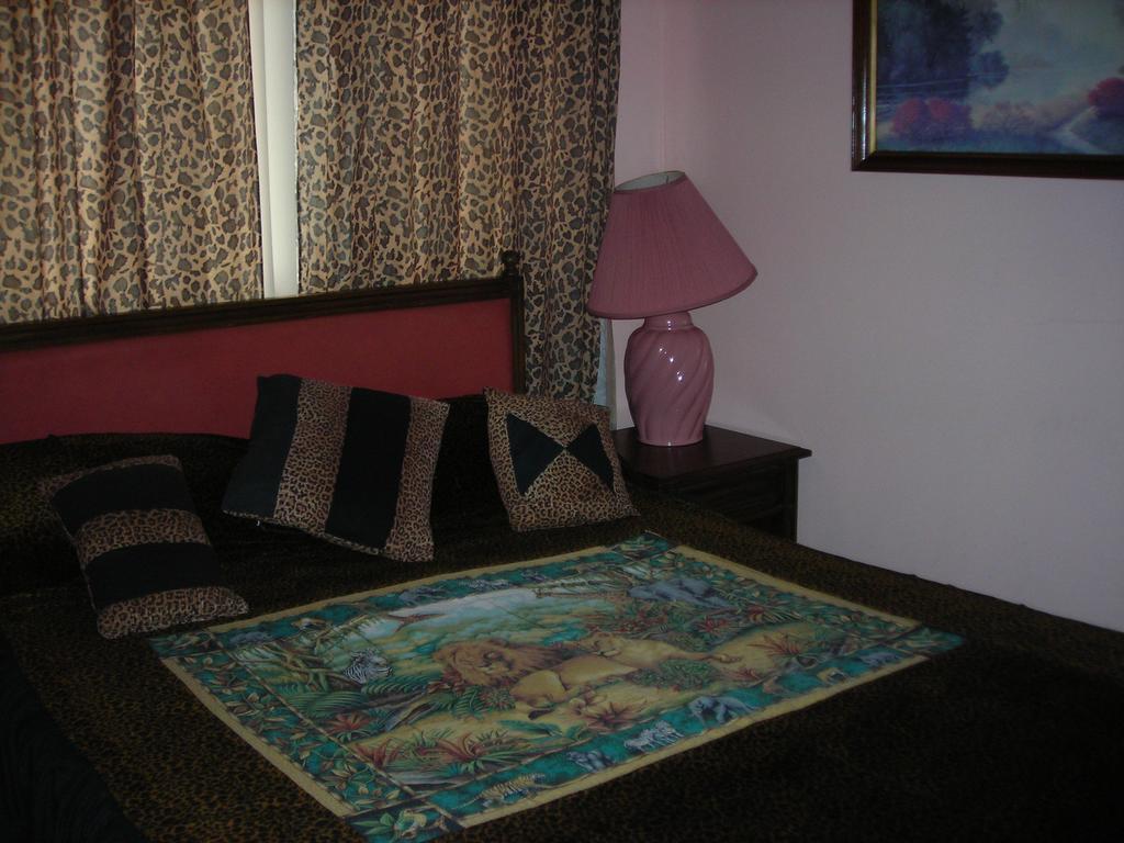 Deer Trail Motel Висконсин Делс Номер фото
